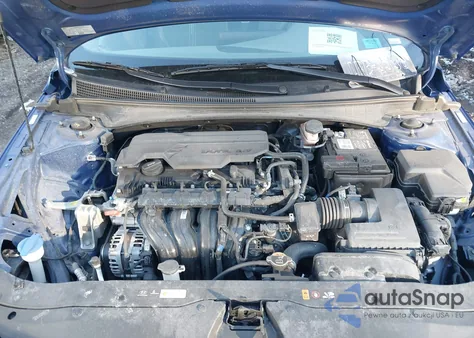 2024 Hyundai Elantra Sel from USA, damaged, VIN KMHLM4DG6RU779180